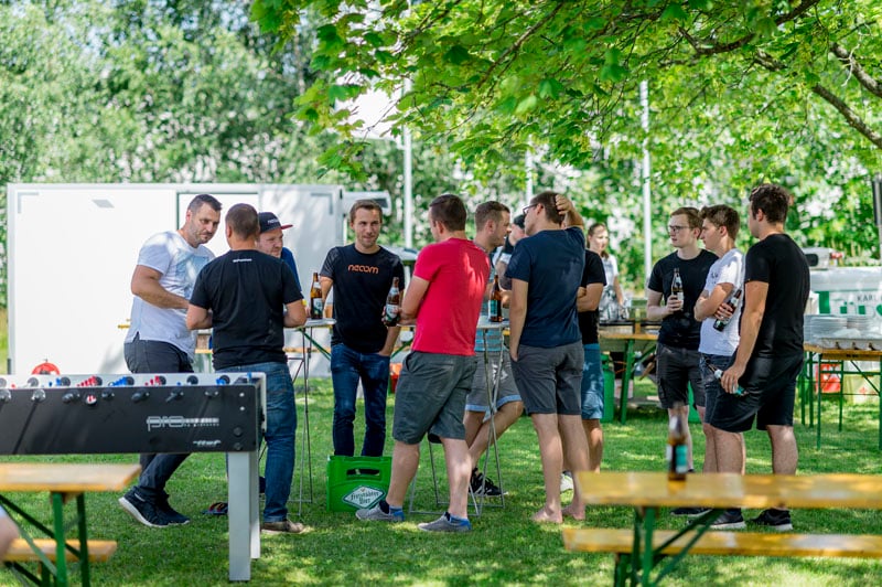 2020-07-10 NEOOM Teamfotos und Sommerfest_072