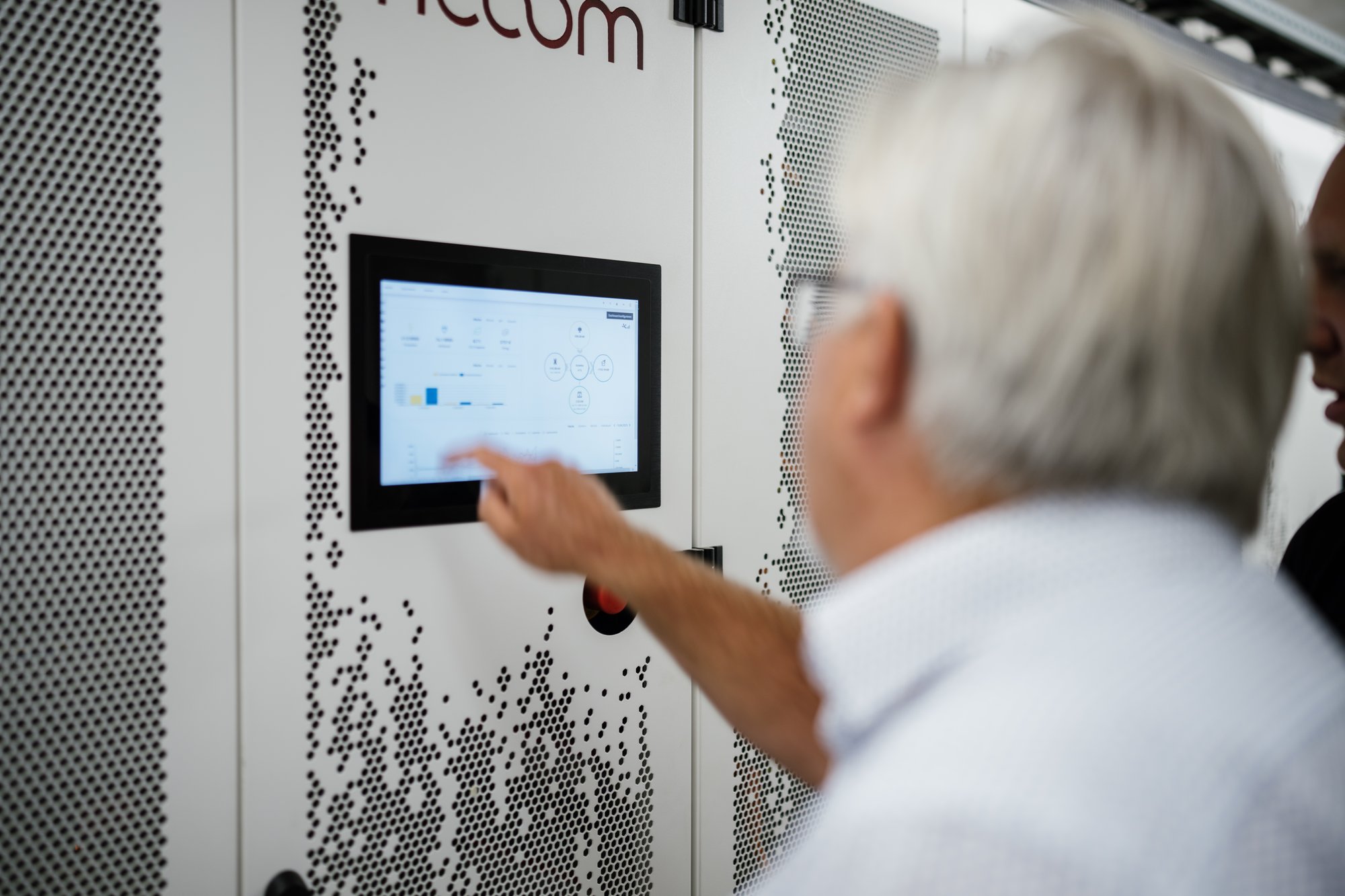 Energiemanagementsystem neoom CONNECT Pod Bau GmbH